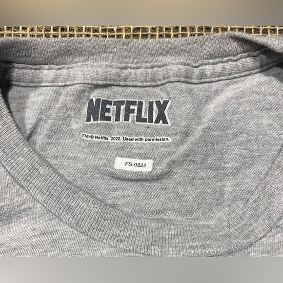 Stranger Things 20 Piece Bundle: Metal Tin, 14 Patches, Backpack, 5 T-shirts - Picture 8 of 16